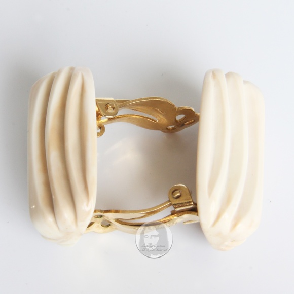 Vintage Givenchy Earrings Abstract Art Deco Style Resin Clip On 1960s Rare - Picture 8 of 11